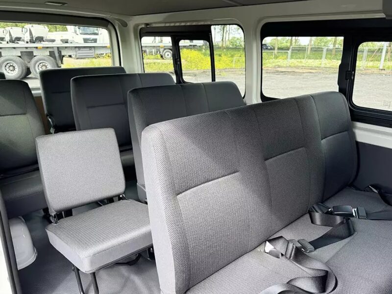 2023 Toyota Hiace 4x2